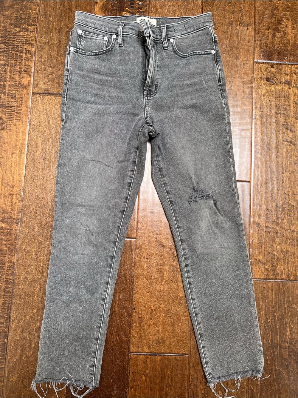 Madewell Women’s Washed Distressed Gray Slim Jeans